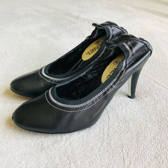 Vintage Chanel Black Cap Toe Leather Elastic Heeled Pumps - Picture 1 of 14